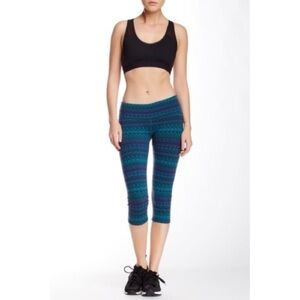 Alo Yoga Arctic Viridian crop Yoga Pants Women’s XS-NWOT Buttery SOFT&form fit